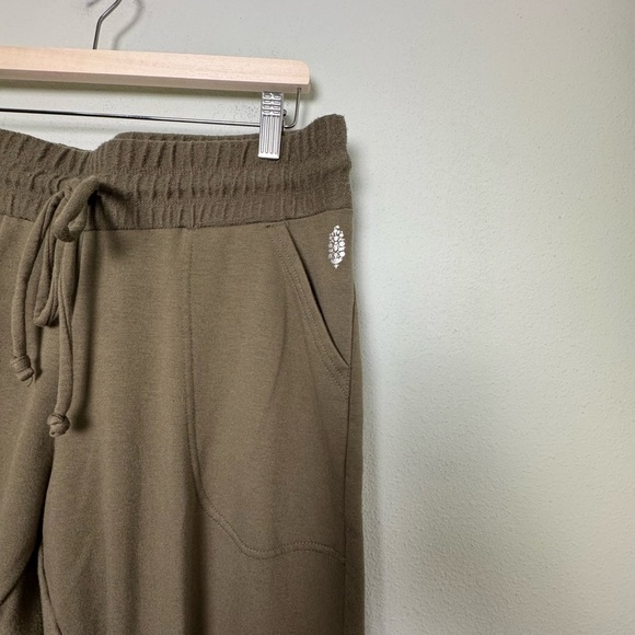 Free People Movement Sunny Skinny Sweatpants in Everest Olive Green Size Large - Picture 12 of 16